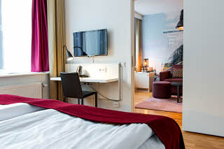 Foto: Jimmy Eriksson AB, Kocksgatan 17K, 116 24 Stockholm, +46 703 73 44 29, info@jimmyeriksson.se Scandic Sjofartshotellet, junior suite